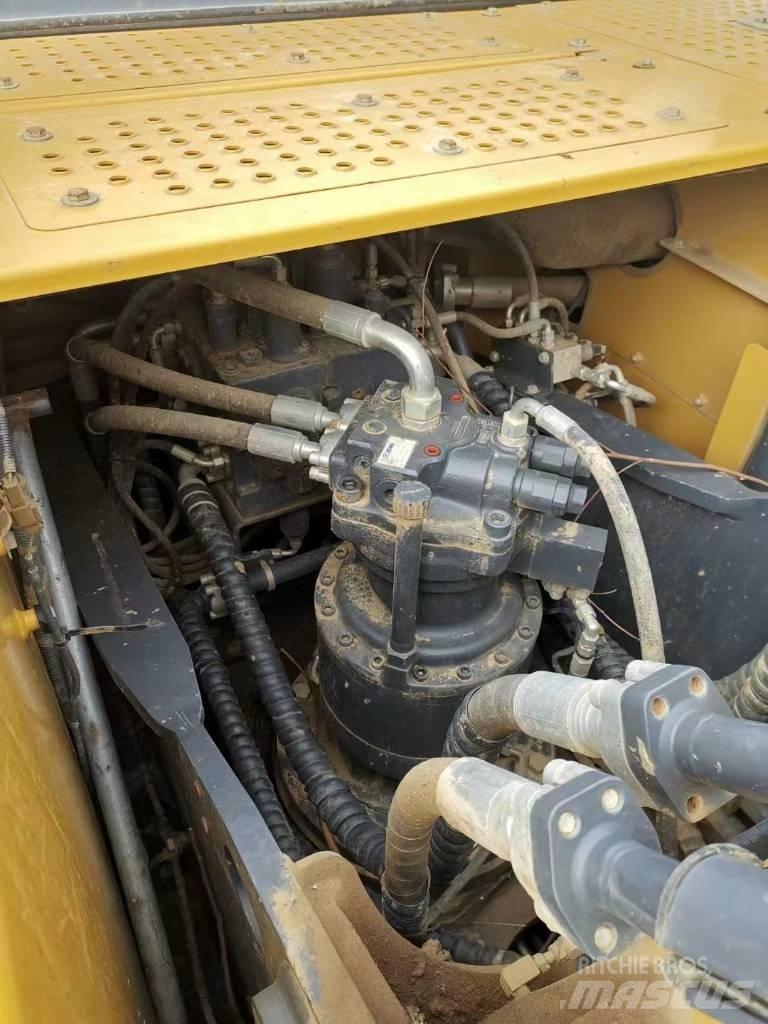 XCMG XE 215 DA Bageri guseničari