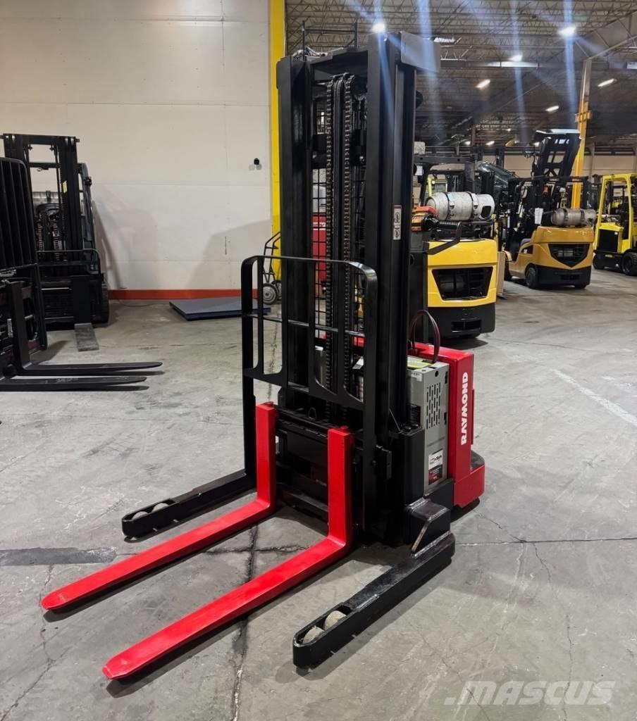 Raymond RSS40 Samopogonski ručni viljuškari