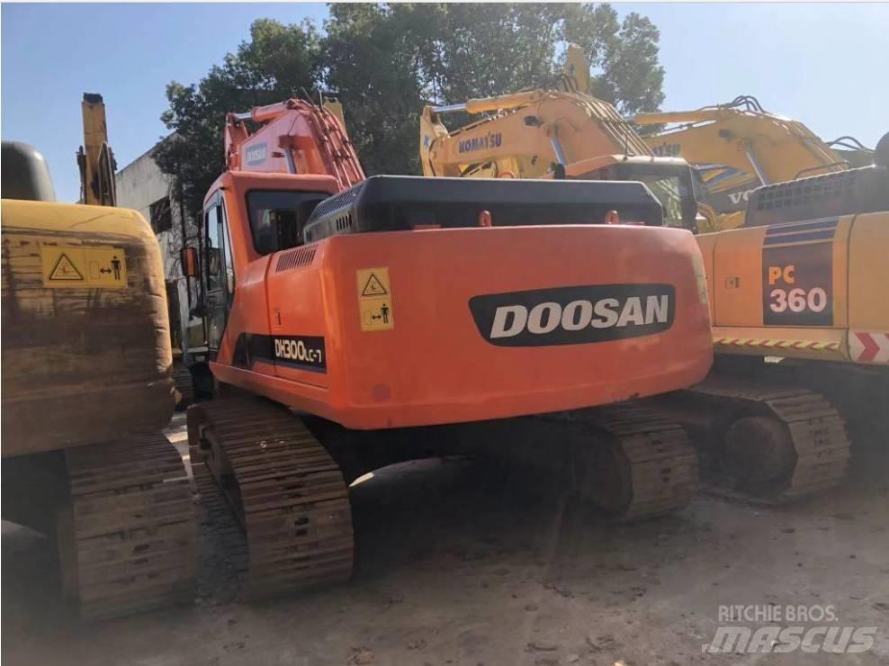 Doosan 225 LC Bageri guseničari