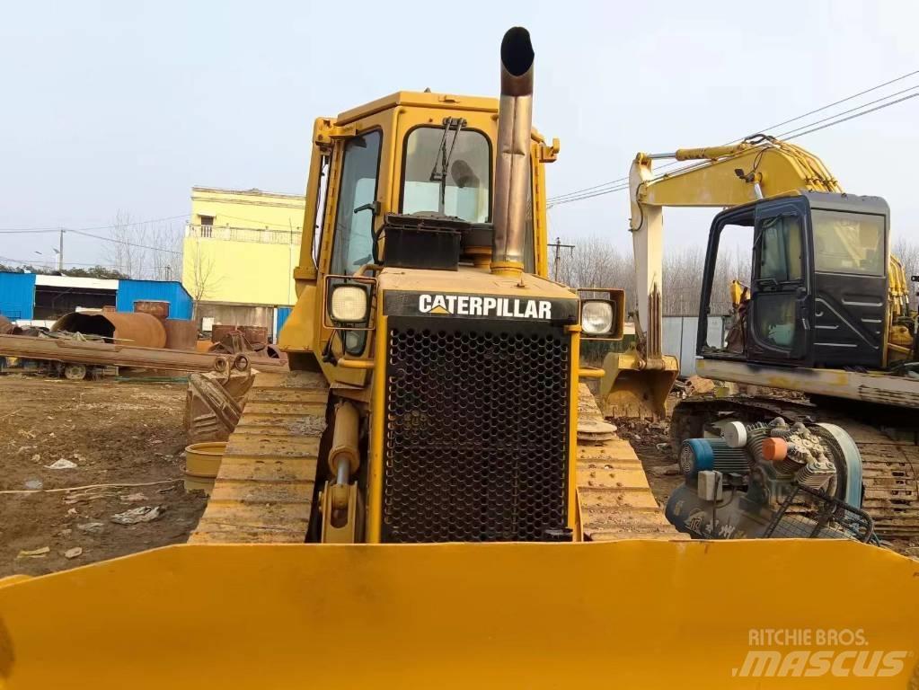 CAT D 4 H Buldožeri guseničari
