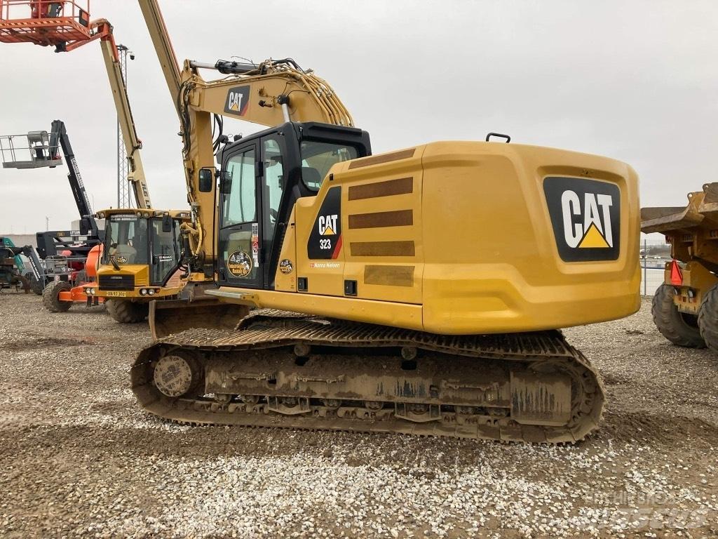 CAT 323 - nextgen Bageri guseničari