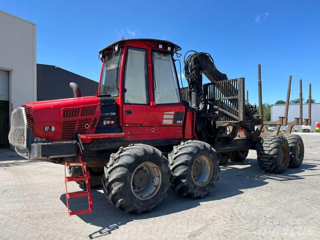 Komatsu 865 Forvarderi