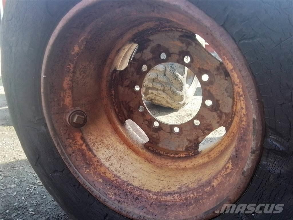 Ösa 250 20x26,5 Gume, točkovi i felne