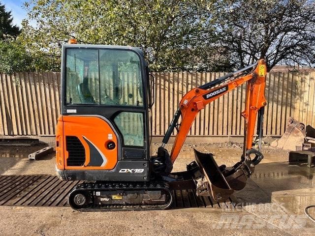 Doosan DX 19 Mini bageri < 7t