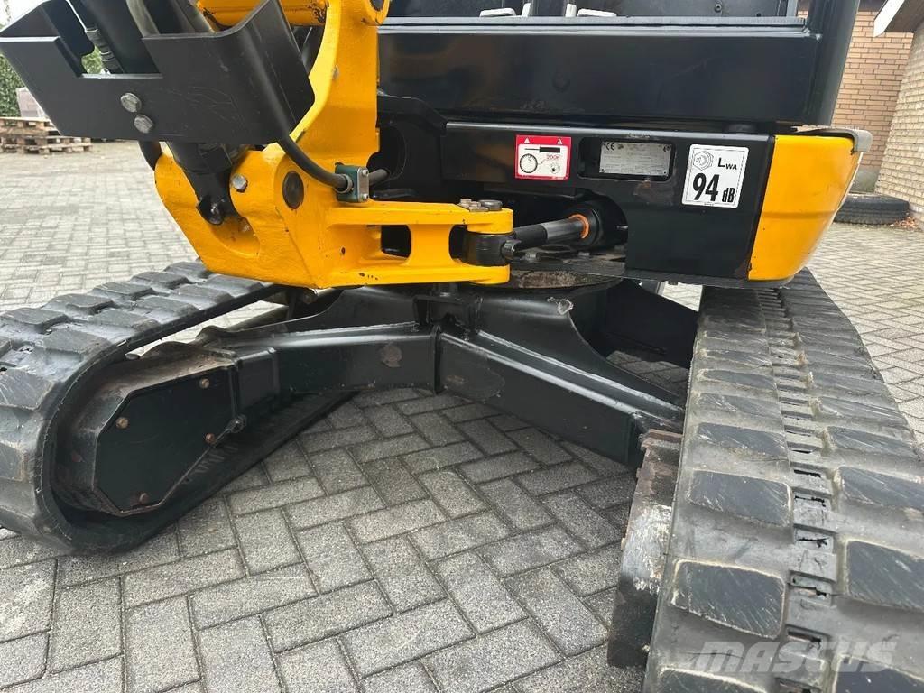 JCB 8026 CTS Mini bageri < 7t