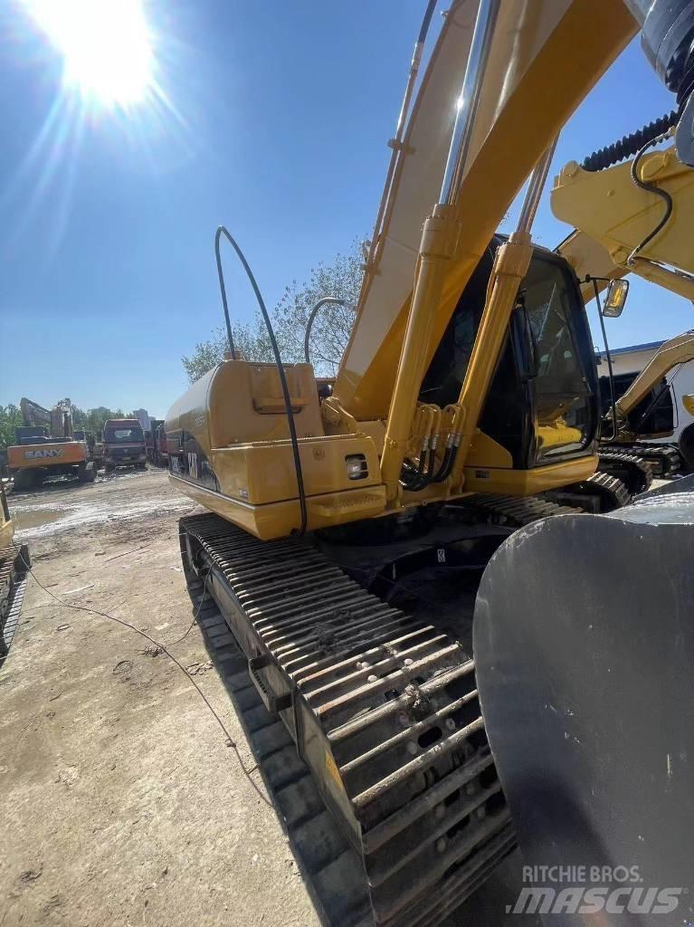 CAT 320 GC Bageri guseničari