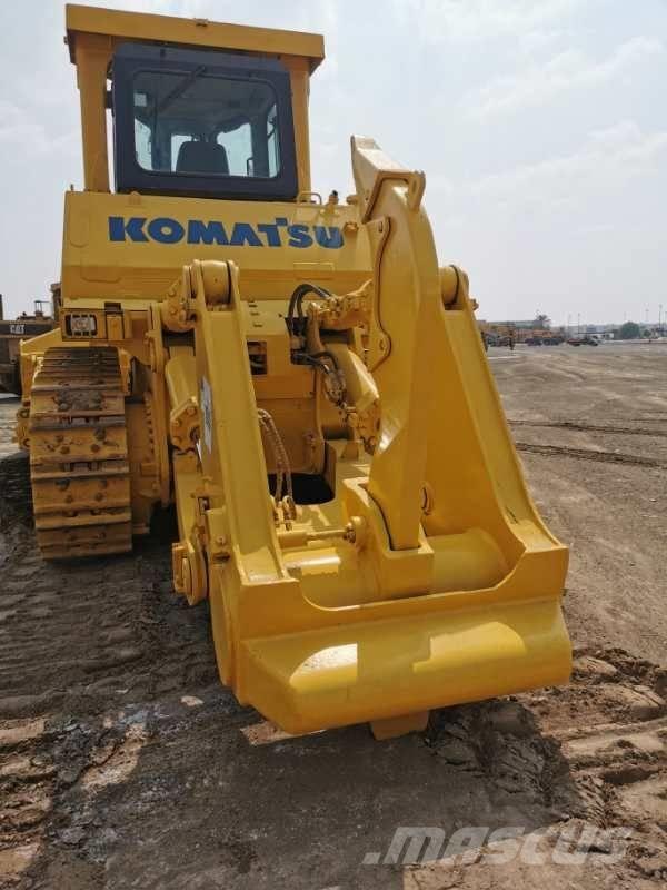 Komatsu D 375a Buldožeri guseničari