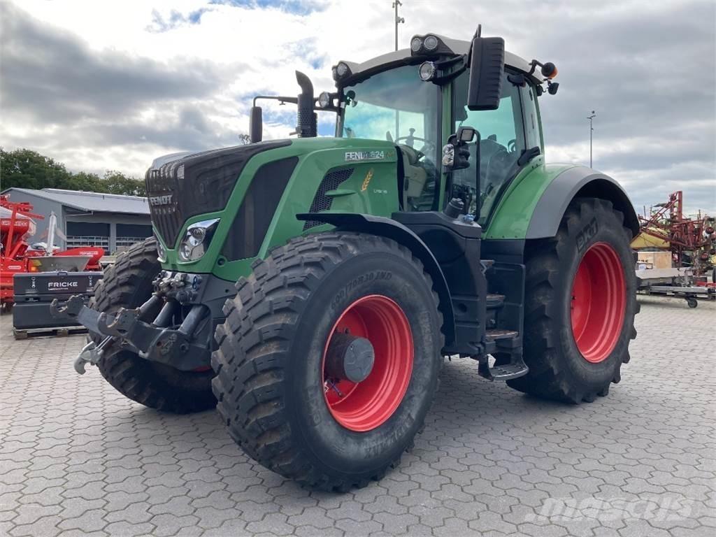 Fendt 824 Vario S4 Traktori