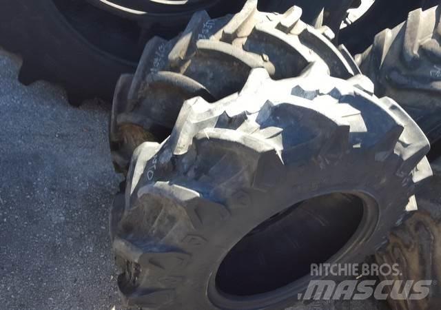  Pneus 12.4R20 Gume, točkovi i felne