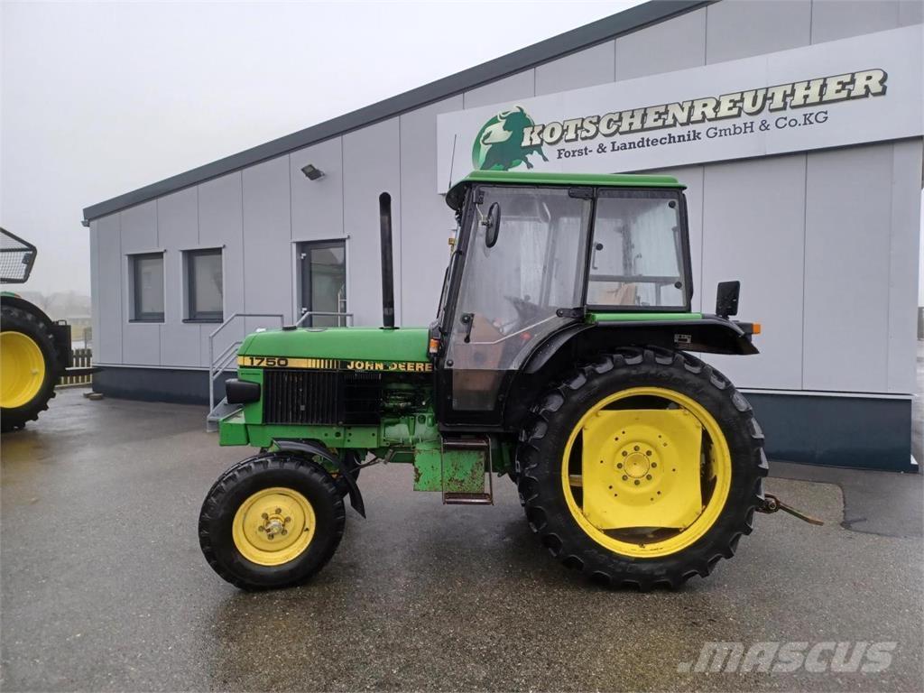 John Deere 1750 Traktori