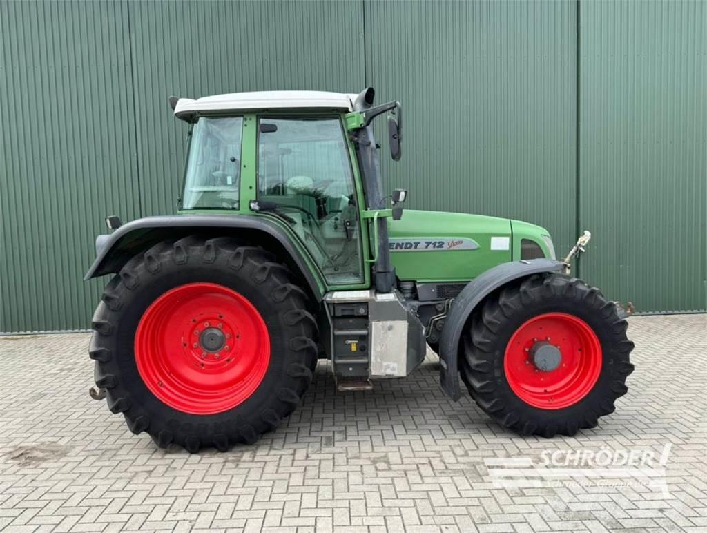 Fendt 712 VARIO Traktori
