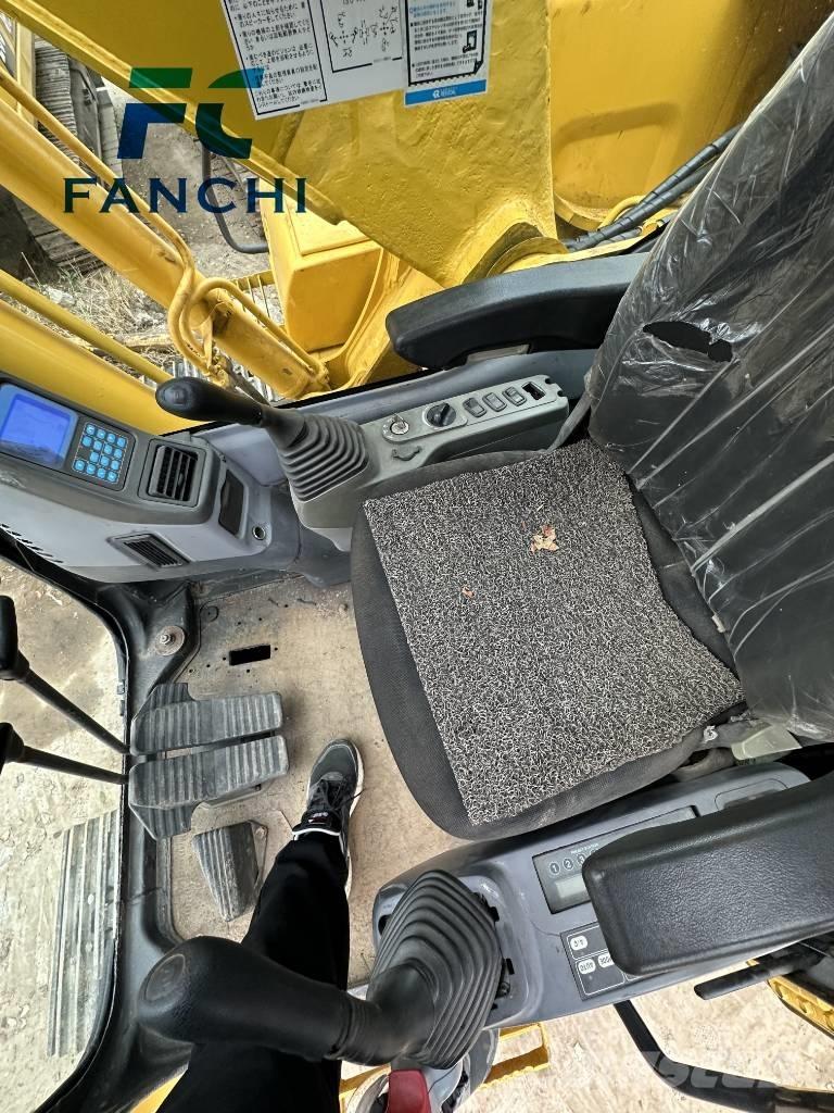 Komatsu PC 220 Bageri guseničari