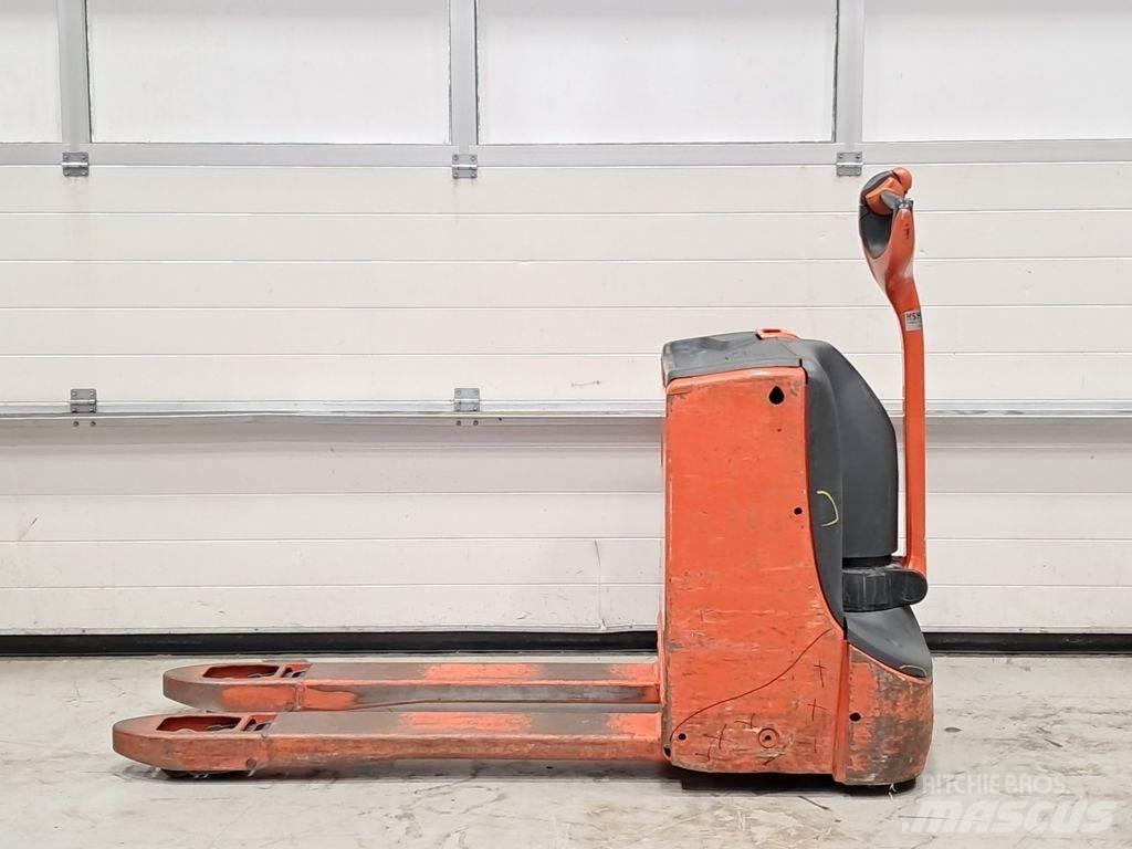 Linde T16 Nisko podizni električni viljuškar