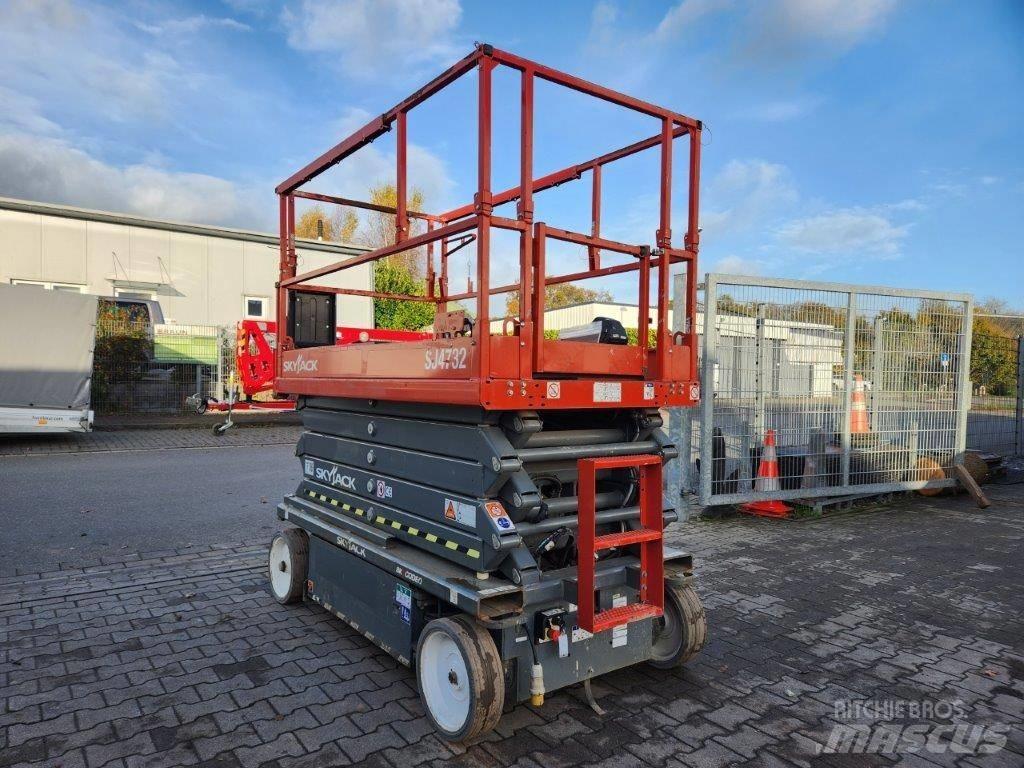 SkyJack SJ 4732 Makazaste platforme
