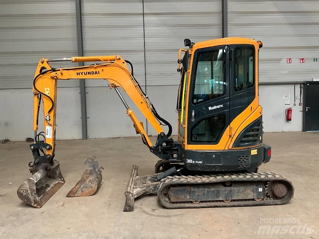 Hyundai 30 Z-9AK Mini bageri < 7t