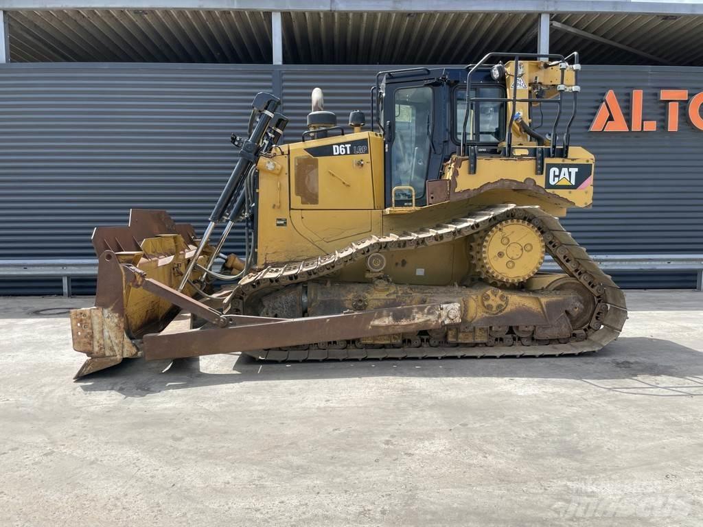 CAT D6T LGP Buldožeri guseničari