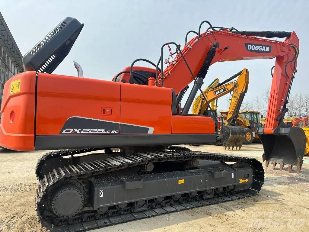 Doosan DX 225LC-9C Bageri guseničari