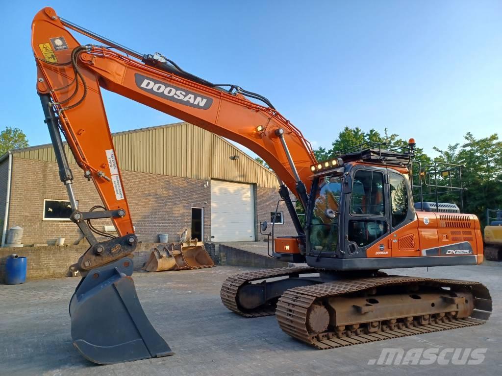 Doosan DX 225 LC-5 Bageri guseničari