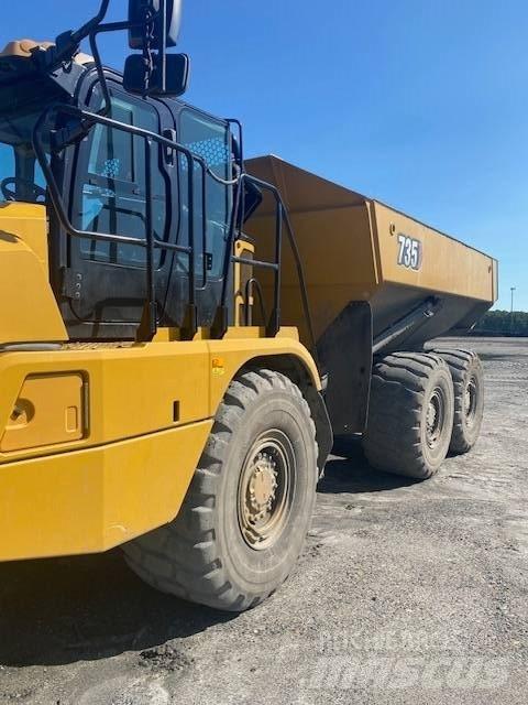 CAT 735 Zglobni damperi