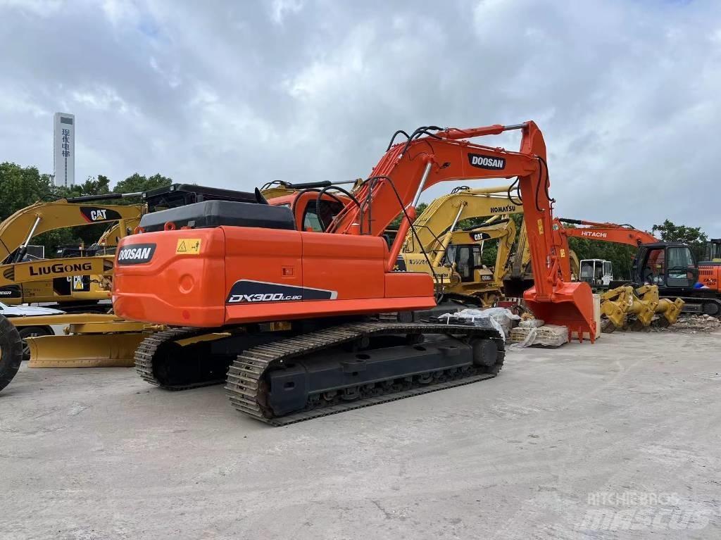 Doosan DX 300 Bageri guseničari