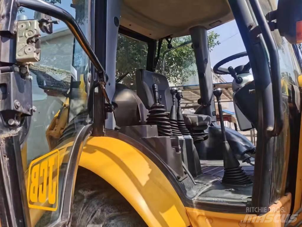 JCB 3 CX Rovokopači