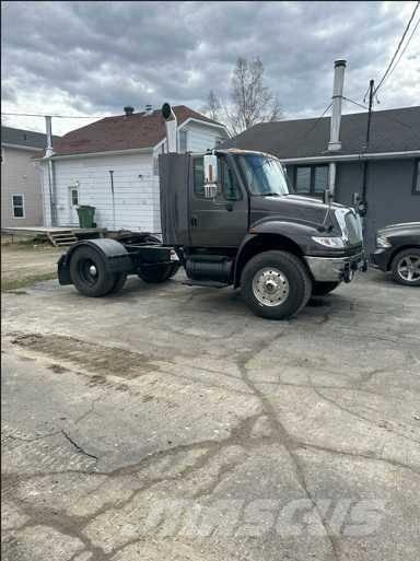 International 4400 Tegljači