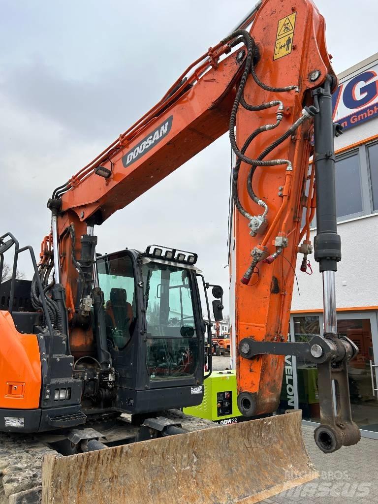 Doosan DX140LCR-5 Bageri guseničari