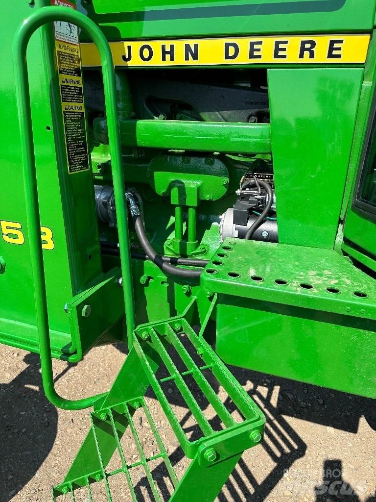 John Deere 4230 Traktori