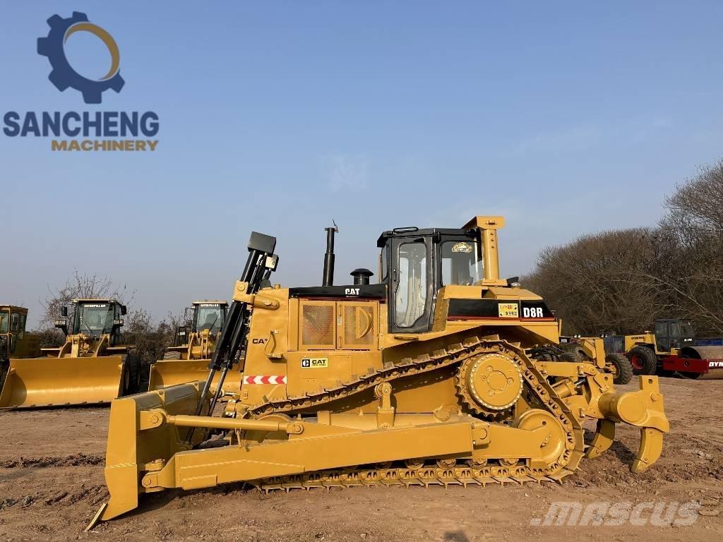 CAT D8R Buldožeri guseničari