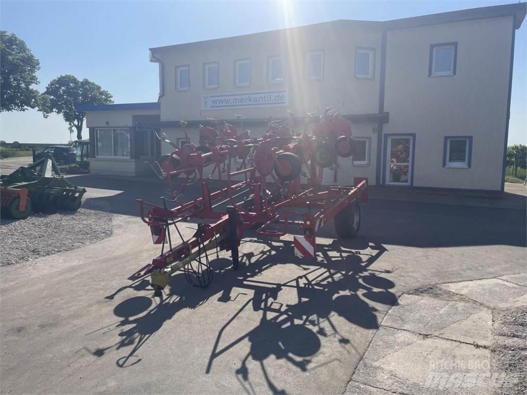 Lely Lotus 900P Okretači i sakupljači sena