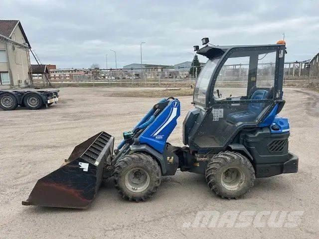 Multione 8.4 SD Mini utovarivači