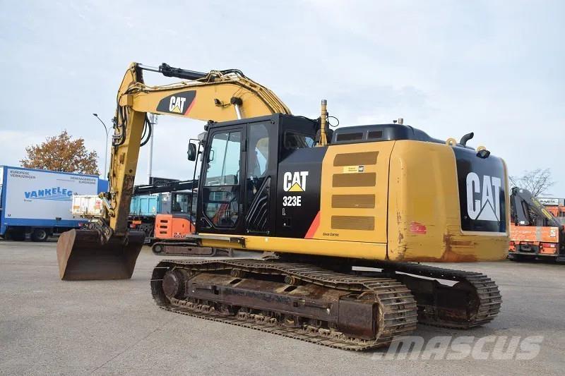 CAT 323E-stock id2 Bageri guseničari