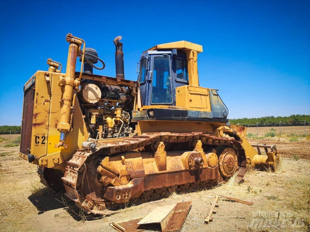 Komatsu D 375-1 Buldožeri guseničari