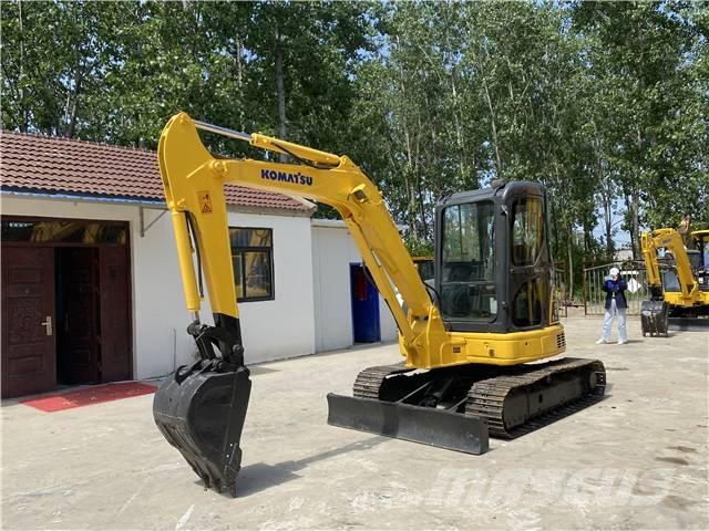 Komatsu PC56-7 Bageri guseničari