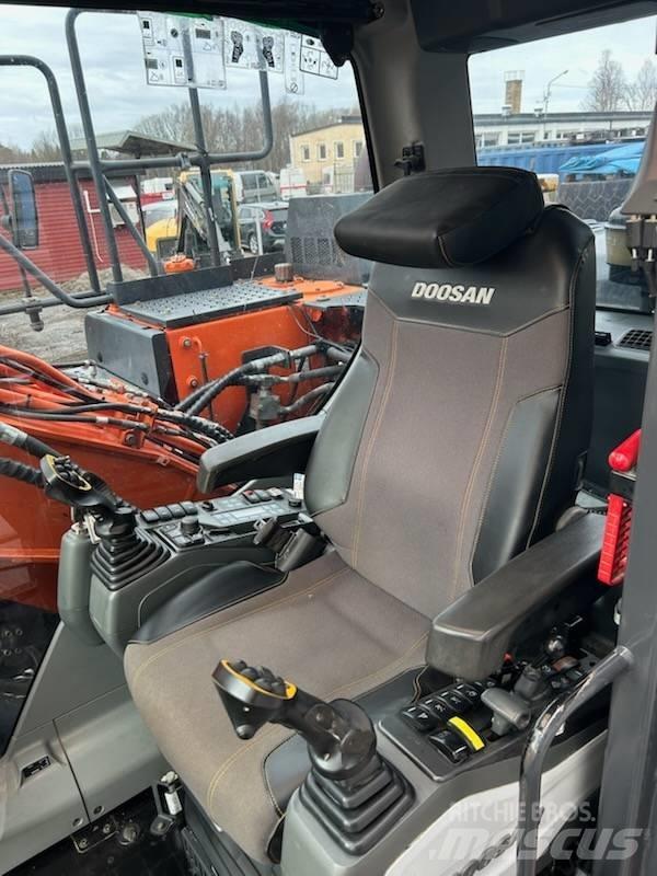 Doosan DX 170 W Bageri točkaši
