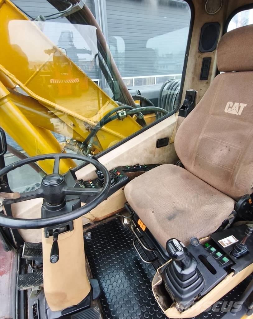 CAT M 315 Bageri točkaši