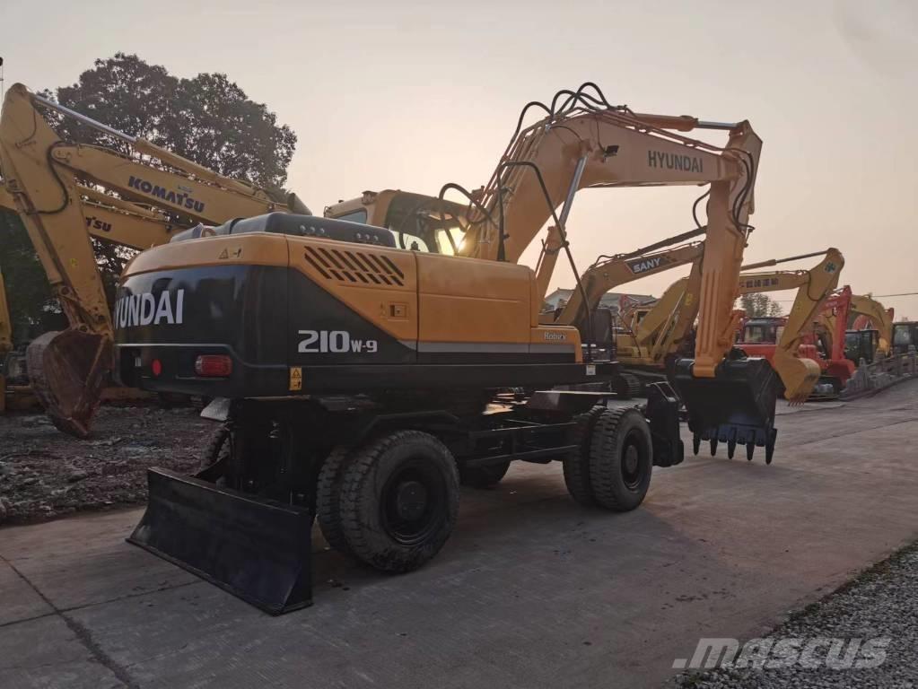 Hyundai R210W-7 Bageri točkaši