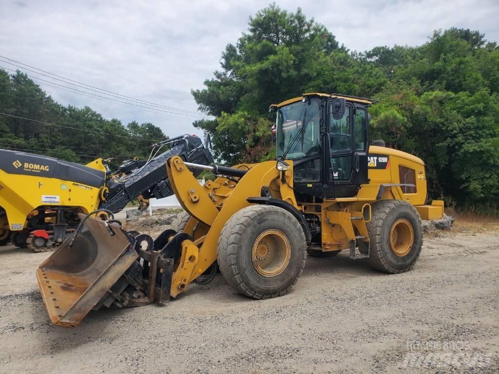 CAT 926M Utovarivači na točkove