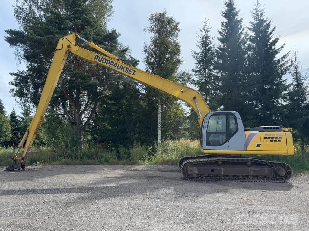 New Holland E 215 Polovni bageri sa dugom rukom