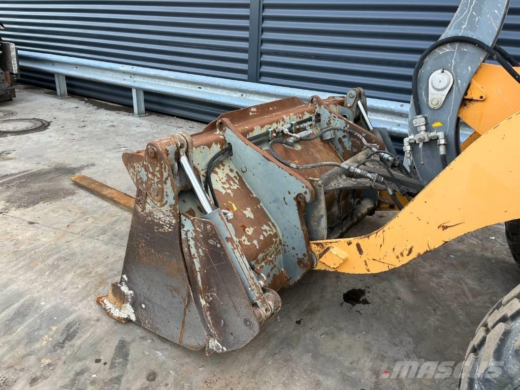 Liebherr L 506 Utovarivači na točkove