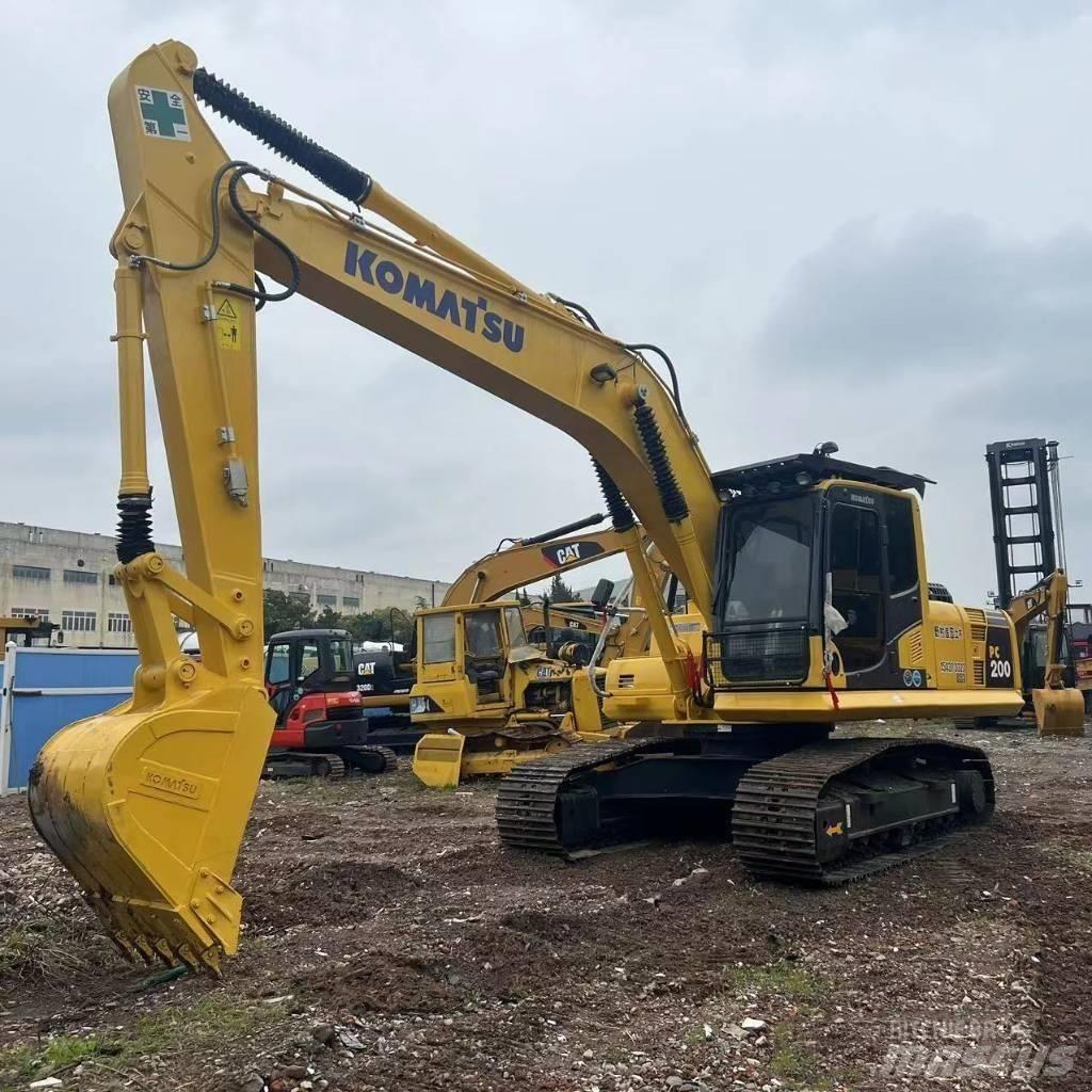 Komatsu pc200- 8 Bageri guseničari