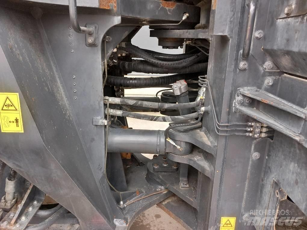 Komatsu WA500-7 Utovarivači na točkove