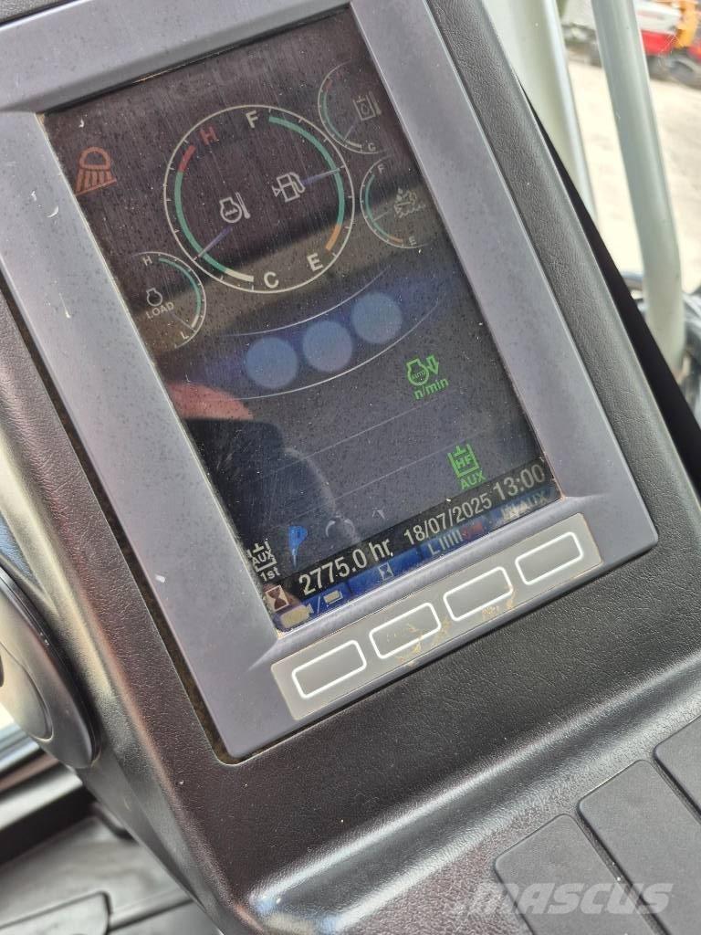 Takeuchi TB 2150 R Bageri guseničari