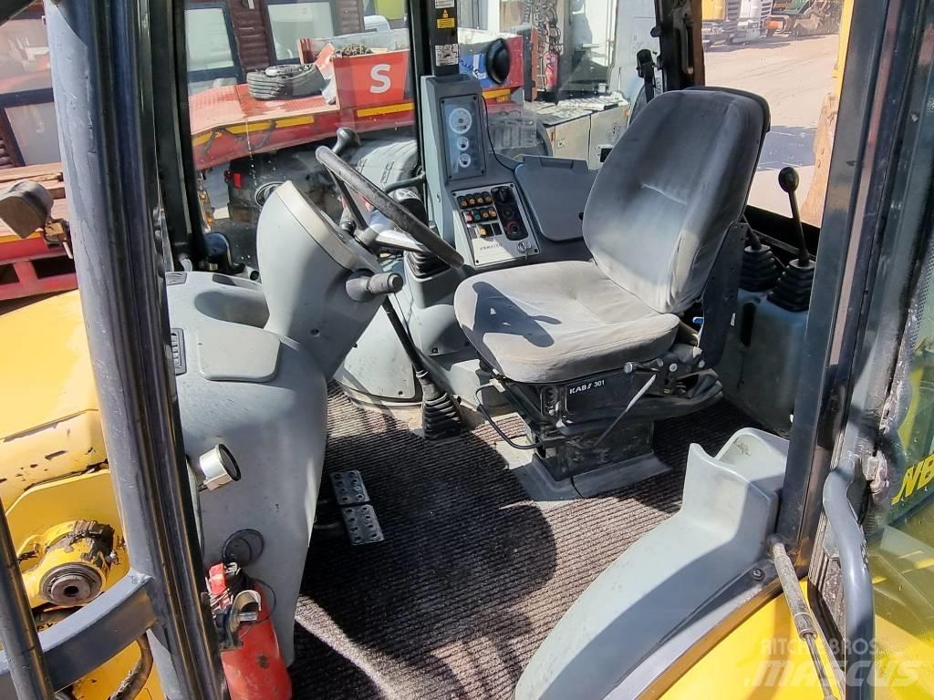 Komatsu WB 93 S-5EO Rovokopači