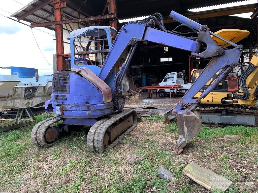 Komatsu PC28UU-2 Mini bageri < 7t
