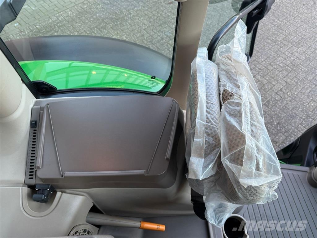 John Deere 6R185 Traktori