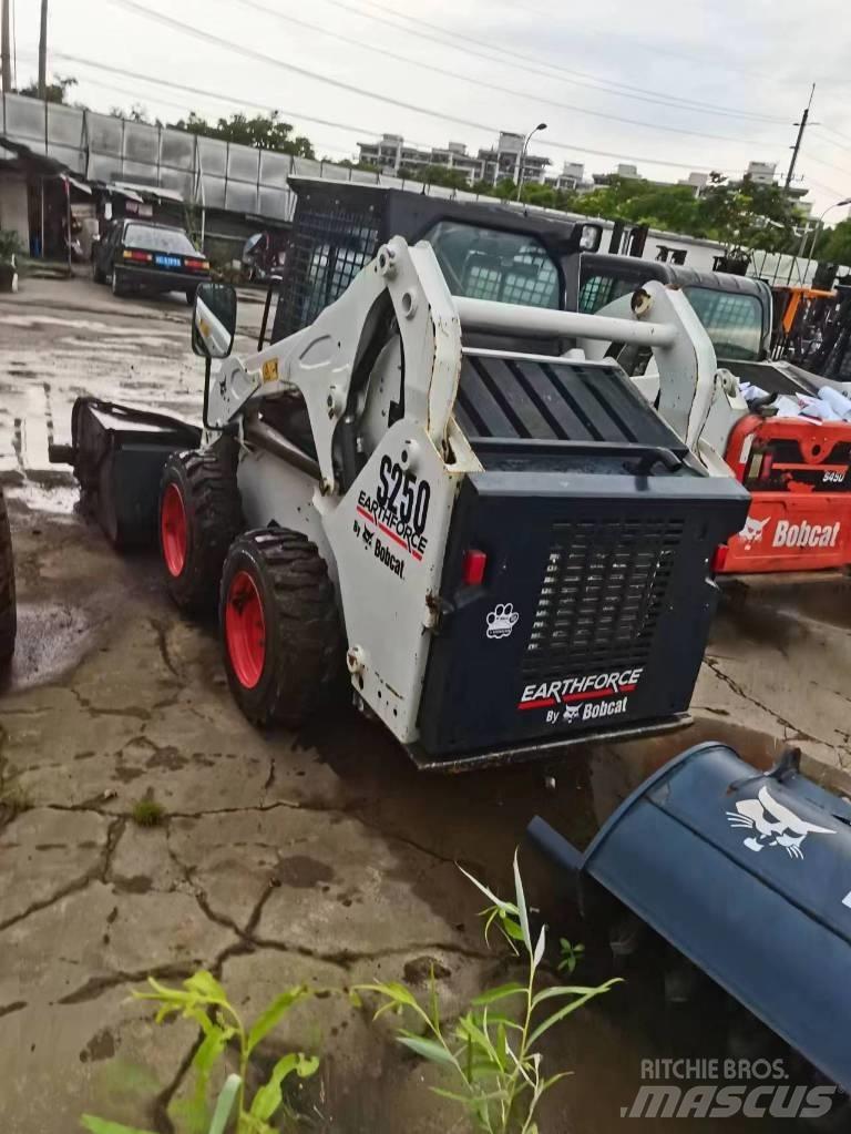 Bobcat S 250 Skid steer mini utovarivači