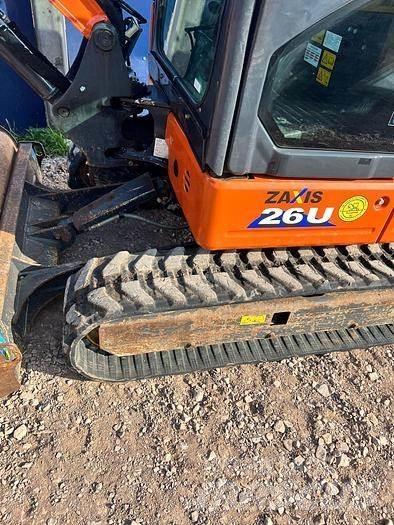 Hitachi ZX26U Mini bageri < 7t