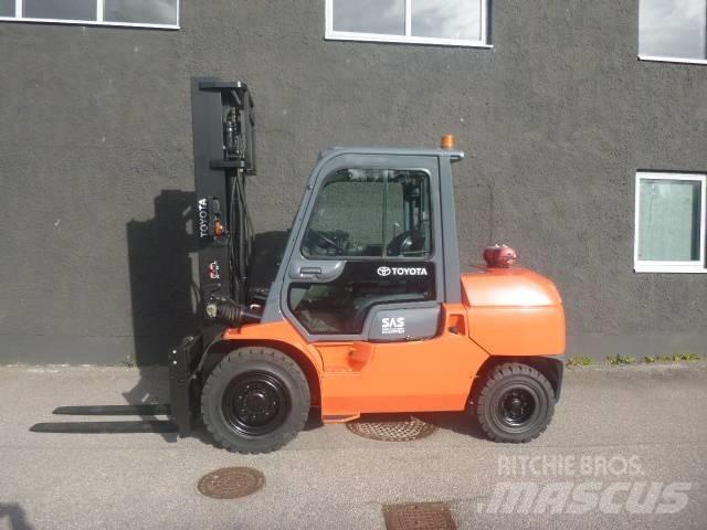 Toyota 7 FD A 50 Dizelski viljuškari