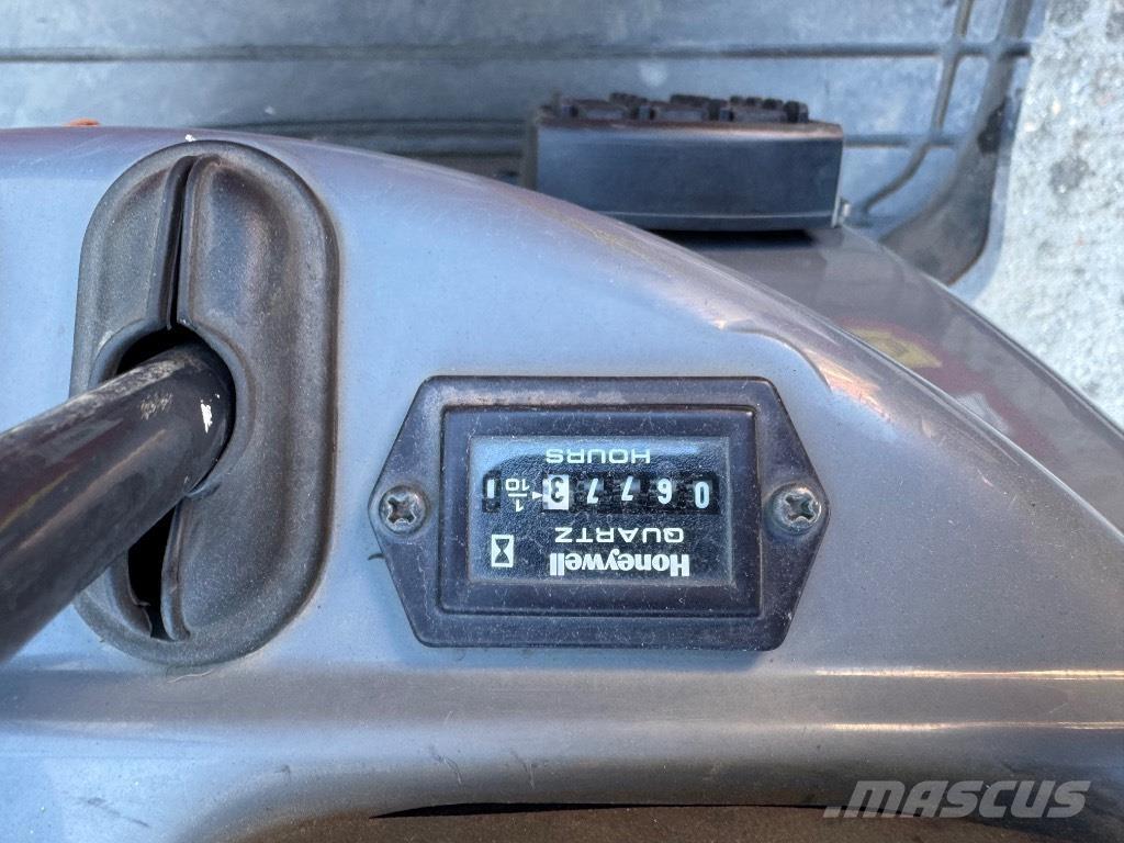 Yanmar SV08 (1D776) Mini bageri < 7t